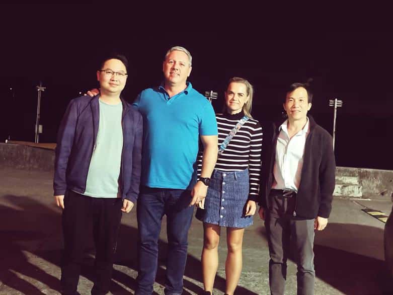 Jutent team with overseas client