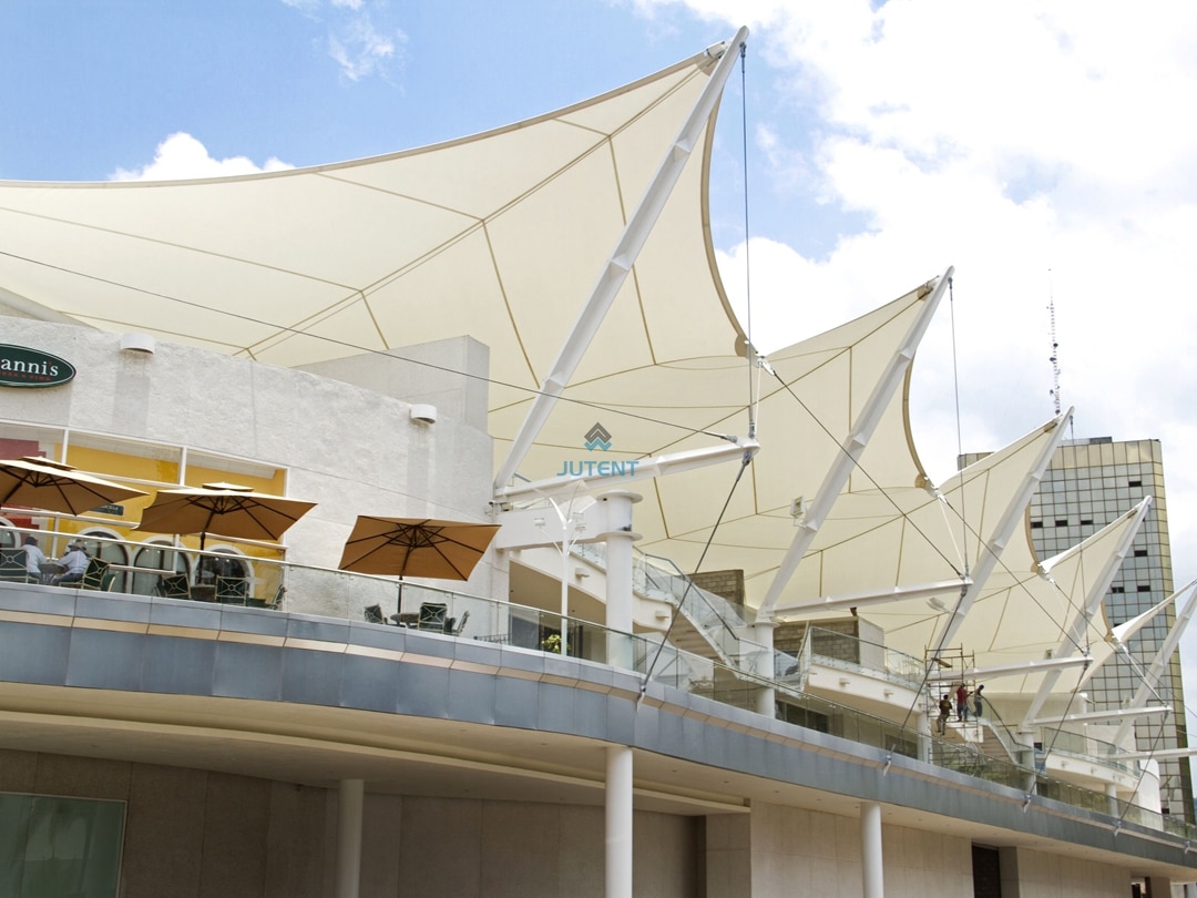 Street Atrium Spaces 16