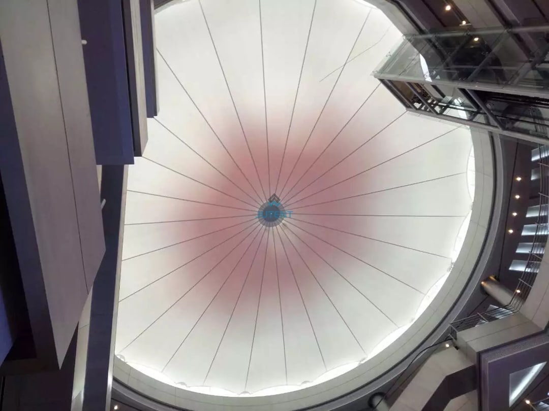 Street Atrium Spaces 18